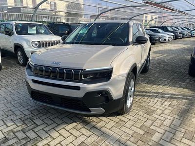 Nuova Jeep Avenger Altitude 101 CV (74 kW) 2025 Grigio tetto nero SUV