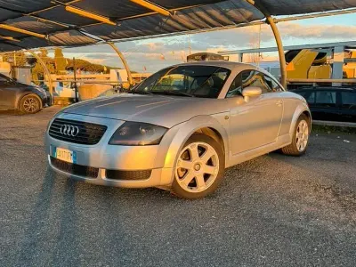 Usata Audi TT 179 CV (131 kW) 2001 Grigio Coupé