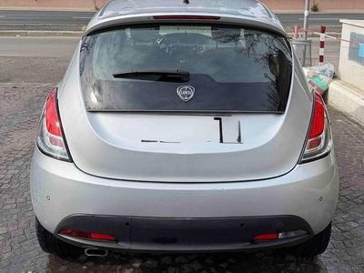 Usata Lancia Ypsilon Platinum 69 CV (50 kW) 2012 Grigio Utilitaria
