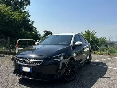 Usata Opel Corsa Elegance 102 CV (75 kW) 2020 Nero Utilitaria