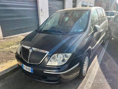 usata Lancia Phedra 2009 Euro 5 7 posti