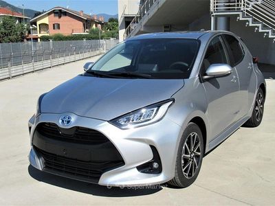 Usata Toyota Yaris Hybrid Trend 116 CV (85 kW) 2022 Argento Berlina