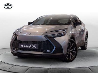 Usata Toyota C-HR Trend 198 CV (145 kW) 2024 Grigio metallizzato SUV