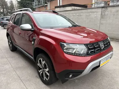 Usata Dacia Duster Prestige 101 CV (74 kW) 2021 Rosso metallizzato SUV