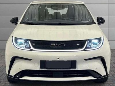 Nuova BYD Dolphin Comfort 150 kW (204 CV) 2026 Cream white Utilitaria