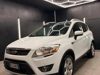 Usata Ford Kuga 163 CV (119 kW) 2011 Bianco SUV