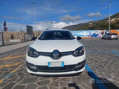Usata Renault Mégane GrandTour LIMITED 110 CV (80 kW) 2015 Bianco Station wagon