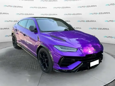 Usata Lamborghini Urus 666 CV (489 kW) 2025 Viola SUV