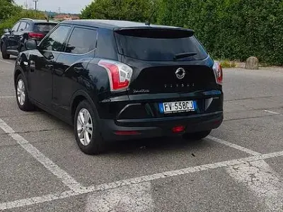 Usata SsangYong Tivoli 128 CV (94 kW) 2019 Nero SUV