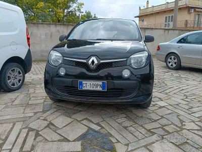 Usata Renault Twingo SE 69 CV (50 kW) 2015 Nero Utilitaria