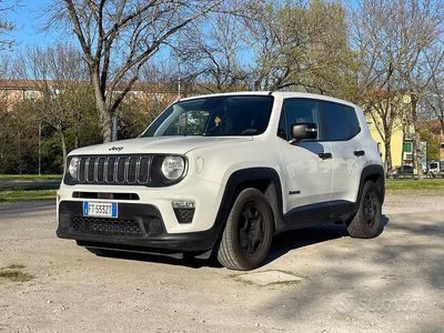 Usata Jeep Renegade Sport 120 CV (88 kW) 2019 Bianco SUV