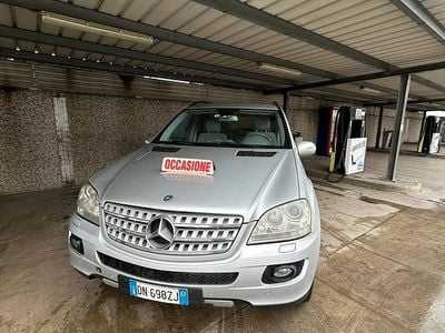 Begagnad Mercedes ML320 224 HK (164 kW) 2008 Grå SUV