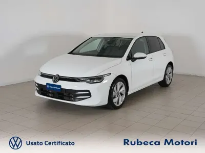 Usata VW Golf VIII Edition 116 CV (85 kW) 2024 Bianco Berlina