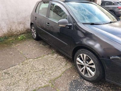 Usata VW Golf IV Comfortline 105 CV (77 kW) 2005 Berlina