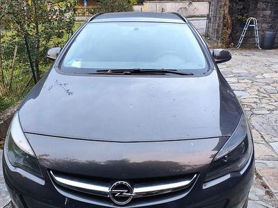 Usata Opel Astra Sport 110 CV (80 kW) 2013 Nero Berlina