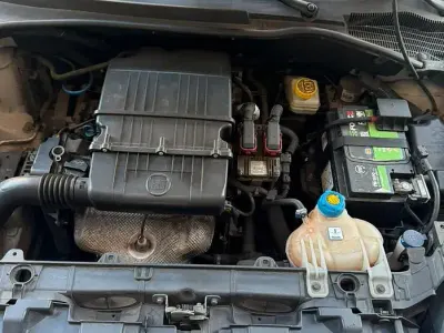 Usata Fiat Grande Punto 65 CV (47 kW) 2011 Bianco Utilitaria