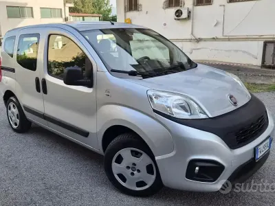 Usata Fiat Qubo Trekking 80 CV (58 kW) 2019 Grigio Monovolume