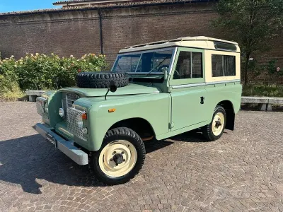Usata Land Rover Defender 52 CV (38 kW) 1970 Verde SUV