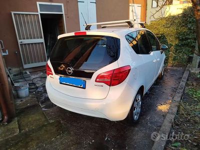 Usata Opel Meriva 95 CV (69 kW) 2013 Bianco Monovolume