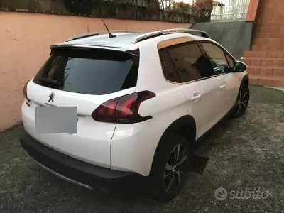 Usata Peugeot 2008 99 CV (72 kW) 2017 Bianco SUV