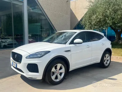 Usata Jaguar E-Pace R-Dynamic 179 CV (131 kW) 2018 Bianco SUV