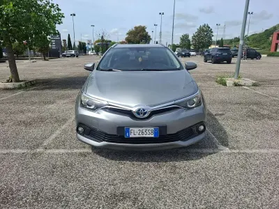 Gebraucht Toyota Auris Hybrid Lounge 99 PS (72 kW) 2017 Kombi