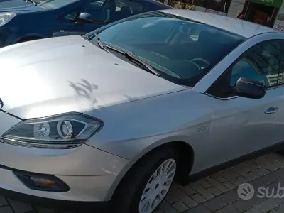 Usata Lancia Delta 120 CV (88 kW) 2008 Grigio Utilitaria
