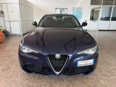 Usata Alfa Romeo Giulia 160 CV (117 kW) 2020 Blu Berlina