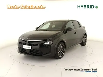 Usata Lancia Ypsilon 110 CV (80 kW) 2025 Nero Utilitaria
