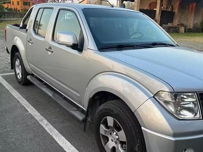 Usata Nissan Navara 171 CV (125 kW) 2009 Grigio Pick-up