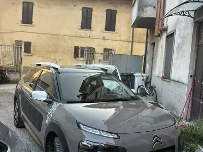 Usata Citroën C4 Cactus 99 CV (72 kW) 2017 Marrone Utilitaria