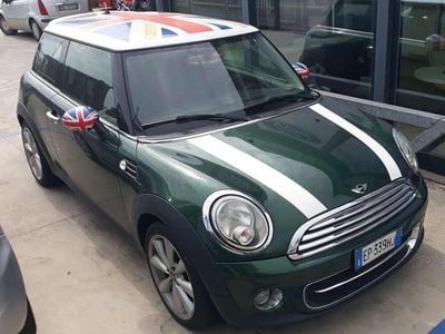 Usata Mini Cooper D 111 CV (81 kW) 2013 Verde Utilitaria