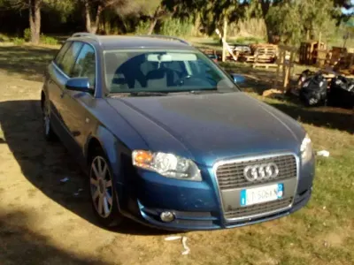 Usata Audi A4 Ambiente 116 CV (85 kW) 2005 Blu/azzurro Station wagon