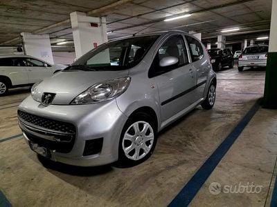 Usata Peugeot 107 68 CV (50 kW) 2007 Utilitaria