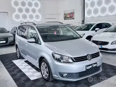 Usata VW Touran Comfortline 105 CV (77 kW) 2012 Grigio Monovolume