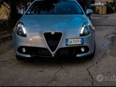 Usata Alfa Romeo Giulietta 150 CV (110 kW) 2014 Utilitaria