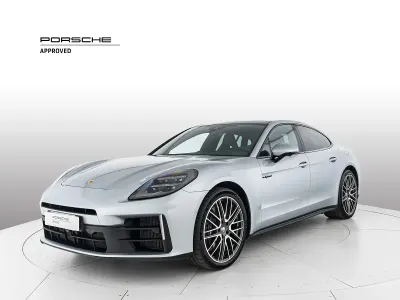 Usata Porsche Panamera 4 E-Hybrid 470 CV (345 kW) 2024 F0 argento dolomite metallizzato Utilitaria