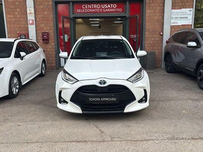 Usata Toyota Yaris Hybrid Trend 116 CV (85 kW) 2023 Bianco Berlina