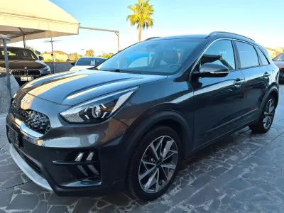 Usata Kia Niro 104 CV (76 kW) 2022 Grigio SUV