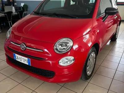 Usata Fiat 500 Dolcevita 69 CV (50 kW) 2023 Rosso Berlina