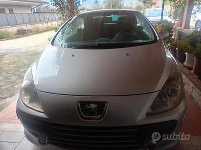 Usata Peugeot 307 CC 2006 Grigio Cabrio