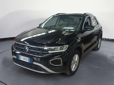 Usata VW T-Roc Life 150 CV (110 kW) 2024 Nero SUV