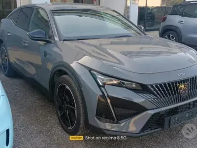 Begagnad Peugeot 408 GT 131 HK (96 kW) 2024 Grå SUV