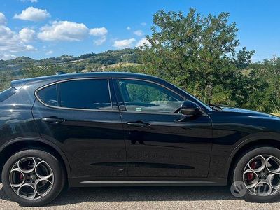 Usata Alfa Romeo Stelvio Executive 210 CV (154 kW) 2018 Nero SUV