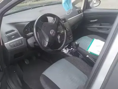 Usata Fiat Grande Punto 65 CV (47 kW) 2008 Grigio Utilitaria