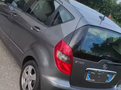 Usata Mercedes A180 2010 Marrone Berlina