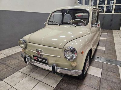 Usata Fiat 600D 33 CV (24 kW) 1967 Beige Coupé