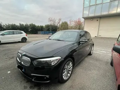 Usata BMW 116 Advantage 109 CV (80 kW) 2015 Nero Utilitaria