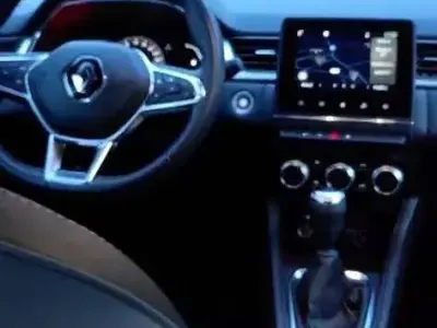 Usata Renault Captur Techno 101 CV (74 kW) 2022 Bianco SUV