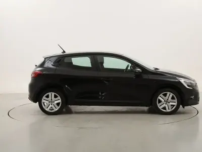 Begagnad Renault Clio V Business 100 HK (73 kW) 2022 Halvkombi